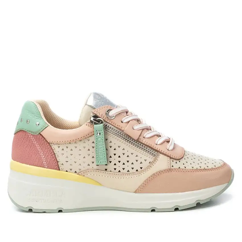 Sneakers in pelle donna con design traforato Carmela