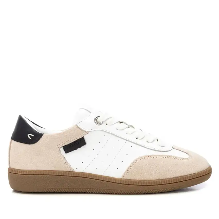 Sneakers in pelle con lacci da donna Carmela