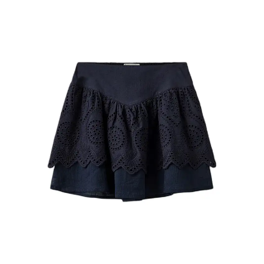 Ragazza in minigonna Sofie Schnoor Charlisesy